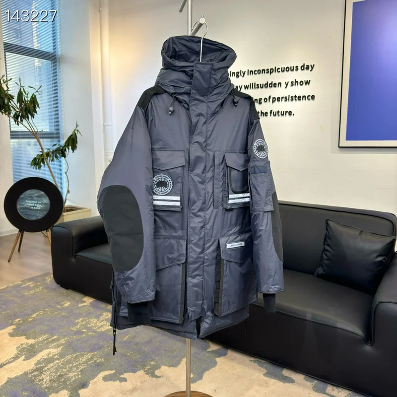 Canada Goose S-2XL 26yr55 (10)